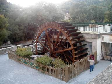 fontaine_3.jpg (19581 Byte)